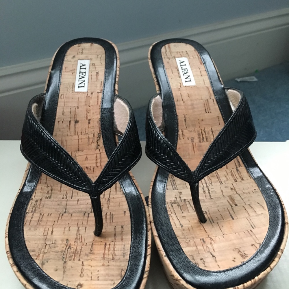 Bass / Alfani wedge shoes